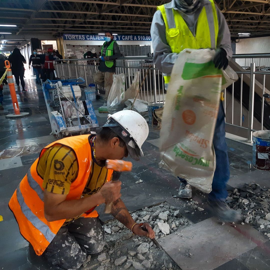 Obras en Línea 2 complican ventas de comerciante ciego